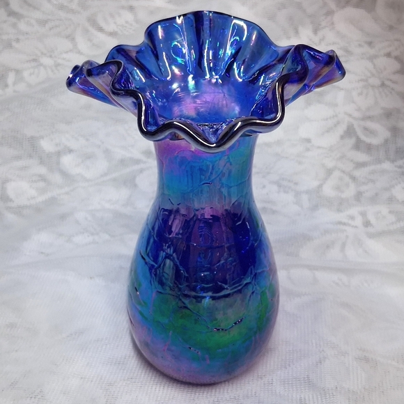 Vintage Gibson Glass Vase Iridescent Blue Ruffle Top Carnival Crackle Finish 6.5 - Picture 4 of 17